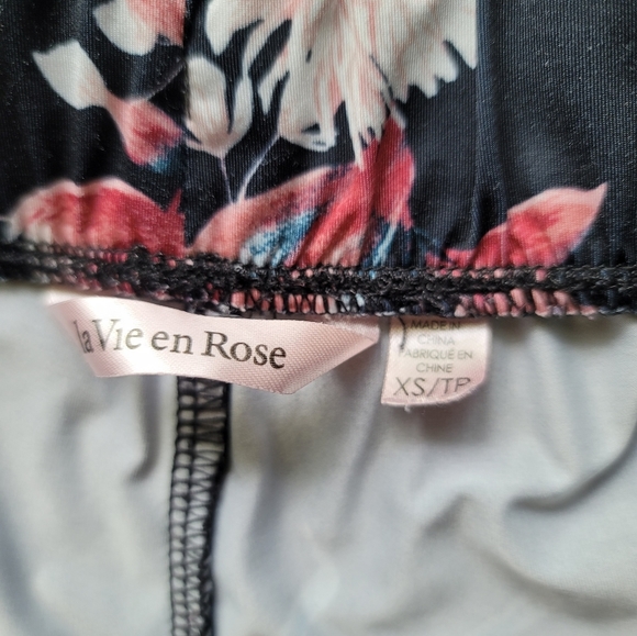 LA Vie En Rose Floral Soft Sleepwear Pajama Size XS in Black - Picture 8 of 10